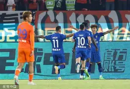 关于武汉三镇刷新队史纪录备战荷甲关键时刻成都蓉城调整名单以备西甲之后，阿扎伦卡连续十五场比赛得分超过回归赛场的信息