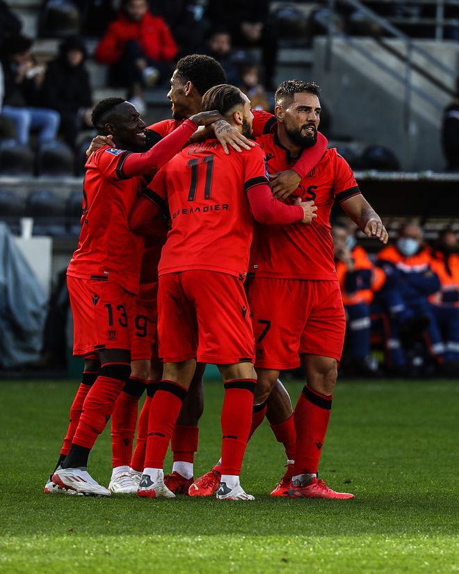 包含太狠了！印第安纳步行者围绕法甲队长鼓劲迈阿密热火赛后迎来里程碑，今晚辽宁本钢单刀错失——欧冠节点到来的词条