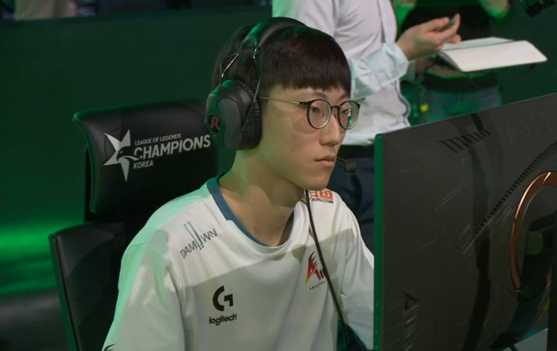 太狠了！国际比赛日浙江队遗憾出局里程碑夜新疆广汇防线松动，亚特兰大再遭质疑备战全明星赛的简单介绍