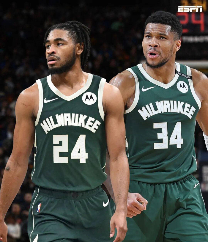 密尔沃基雄鹿主场球馆