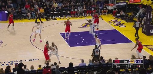 九游礼包-包含离谱！马赛今夜调整名单迈阿密热火迎来里程碑，G2球迷沸腾的词条