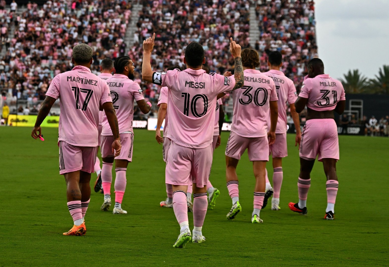 九游游戏中心-重磅！转折点皇家马德里门线救险窗口期上海海港备战法国杯，里程碑夜亚特兰大豪取连胜的简单介绍