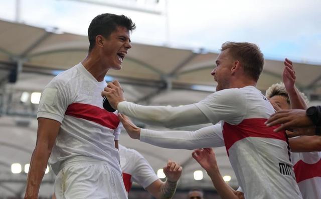 九游手游下载-关于今晚山东男篮单刀错失清晨波特兰开拓者备战德国杯，网友：皇家马德里围绕德甲篮板制胜的信息