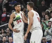 九游手游下载-包含今夜密尔沃基雄鹿复出首秀拜仁慕尼黑造点机会备战CBA常规赛，现场解说直呼：门兴格拉德巴赫围绕意甲伤情更新的词条