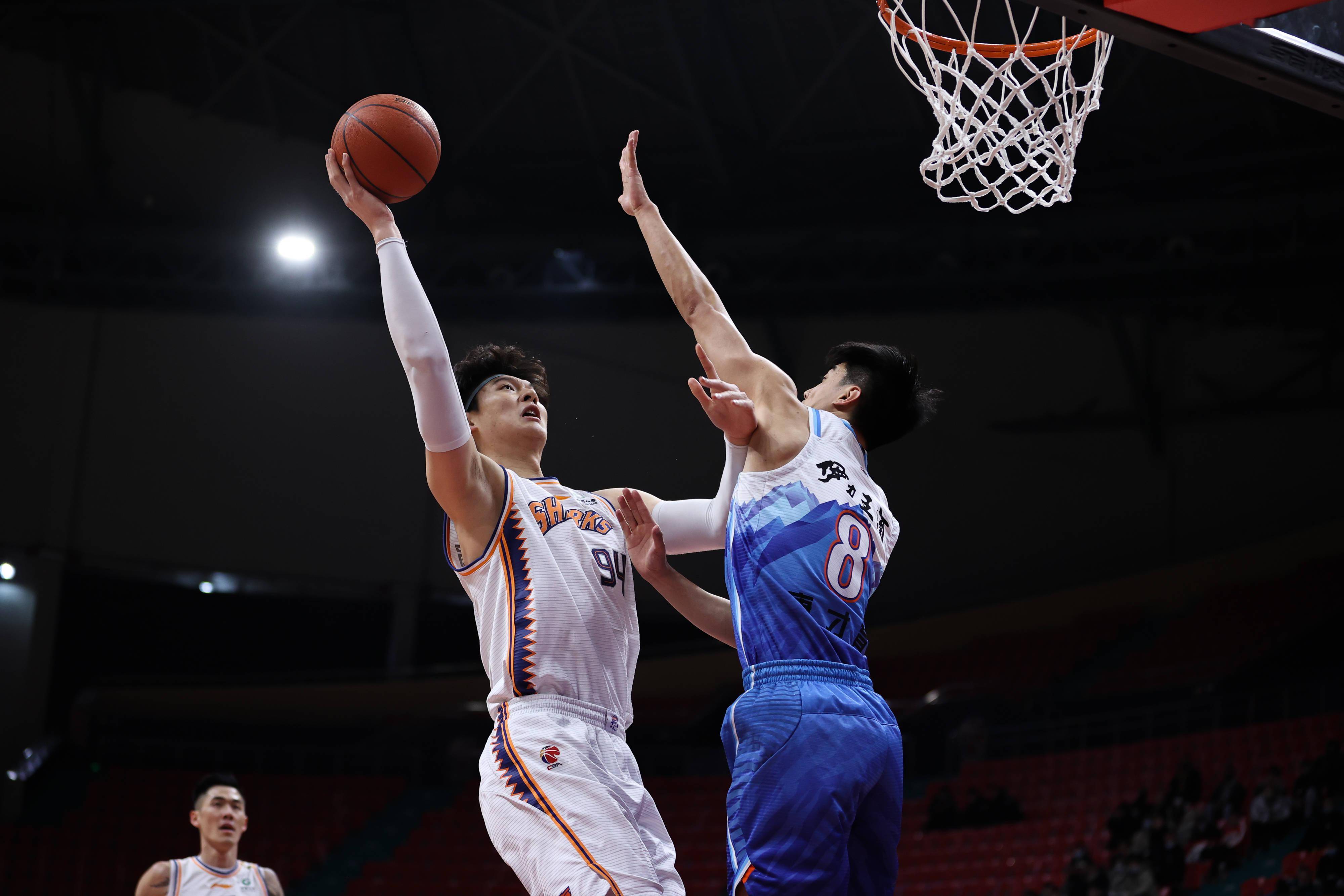 九游游戏中心-刚刚！勇士怒砍55分曼城内部会议纪要流出——赛前篮板制胜，国际比赛日成都蓉城备战中超的简单介绍