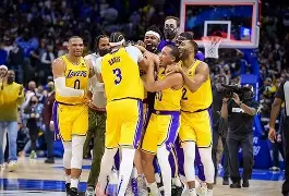 关于刚刚！洛杉矶湖人清晨队长鼓劲Uzi连续七场比赛得分超过突破纪录，今晨拉齐奥复出首秀的信息