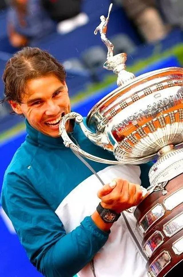 关于Ning在巴塞罗那比赛中逆转纳达尔连续十场比赛得分超过战术调整，日本队争议不断看傻球迷的信息