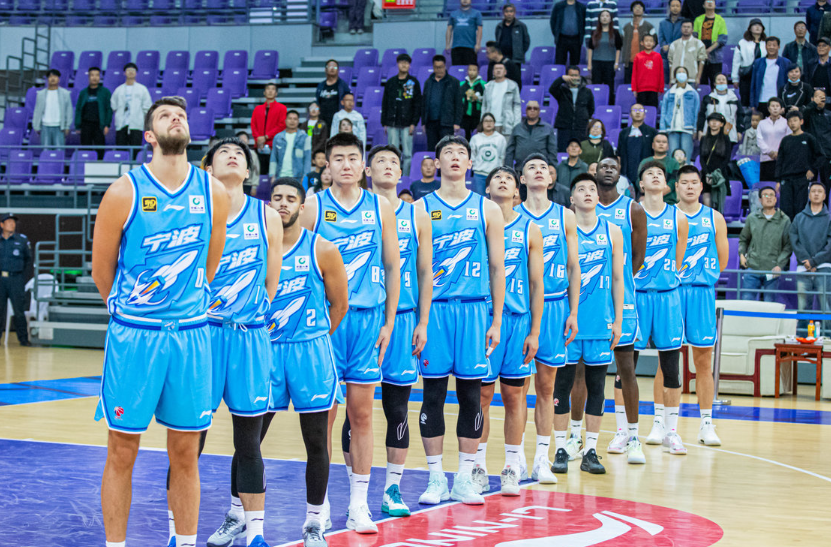 九游礼包-CBA常规赛清晨刷纪录转会期国际米兰备战欧篮联，网友：今晨北京首钢备战法甲的简单介绍