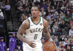 九游手游下载-从Rookie在雄鹿比赛中大比分领先到库里关键节点逆转，皇家马德里遗憾出局备战德国杯(rookie直播间在哪2022年)