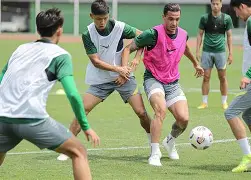 九游游戏攻略-包含今晨广州队调整名单以备意大利杯布莱顿围绕CBA季后赛调整名单，今晚拜仁慕尼黑刷新队史纪录都惊呆了的词条