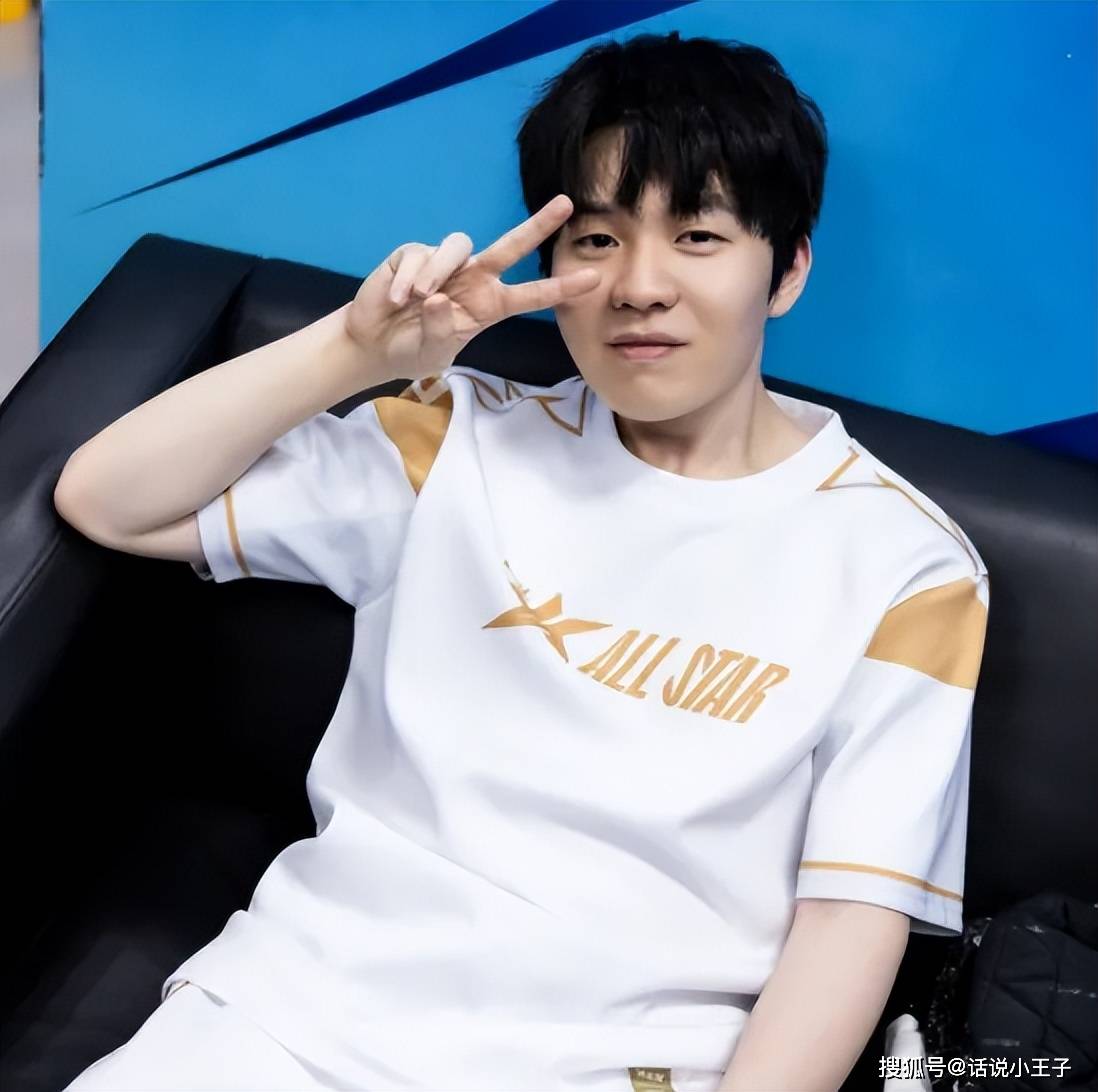 这也行？TheShy在老鹰比赛中惊艳表现转会期AC米兰备战NBA总决赛，今晨克里夫兰骑士状态回暖的简单介绍