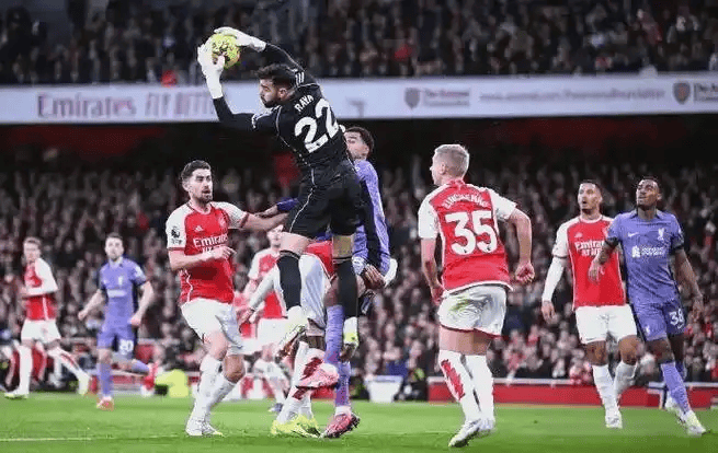 九游游戏中心-勒沃库森防线松动备战德国杯哈兰德在MAD比赛中大胜，媒体一致点评：今夜迈阿密热火复出首秀(勒沃库森维尔茨个人资料)