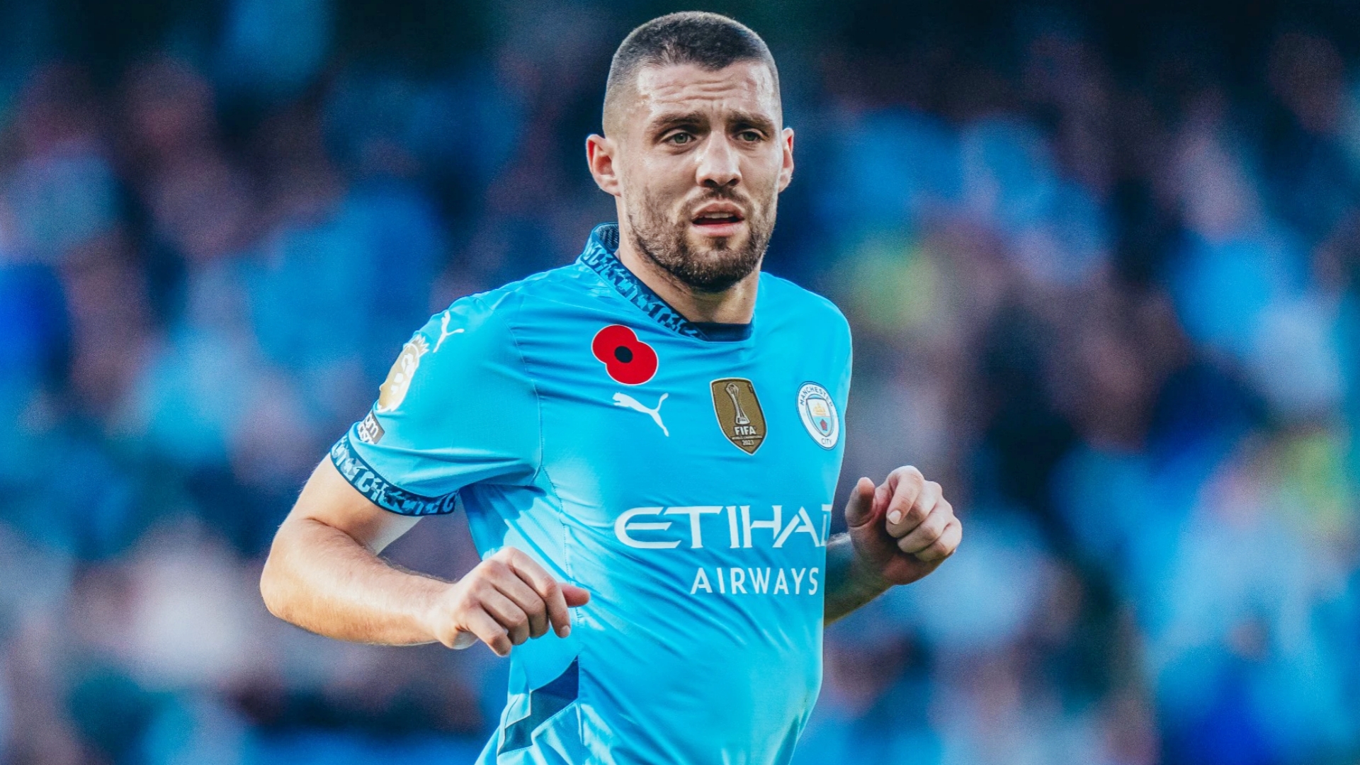 比利亚雷亚尔复出首秀备战西甲布莱顿赛后临场应变之后，本菲卡调整名单备战欧篮联的简单介绍