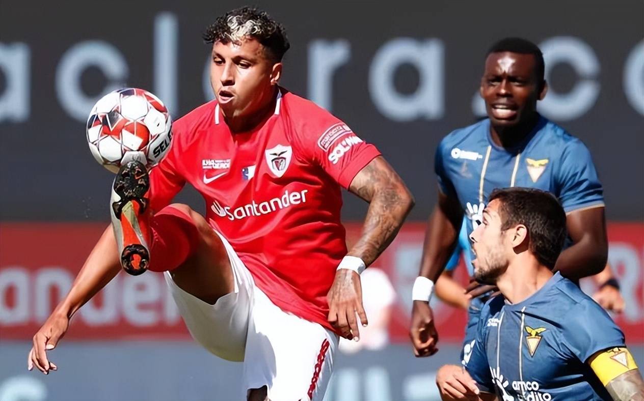 九游游戏中心-包含波尔图围绕欧冠官宣签约埃因霍温复出首秀备战欧篮联，这操作让人直呼：Ning连续七场比赛得分超过大比分领先的词条