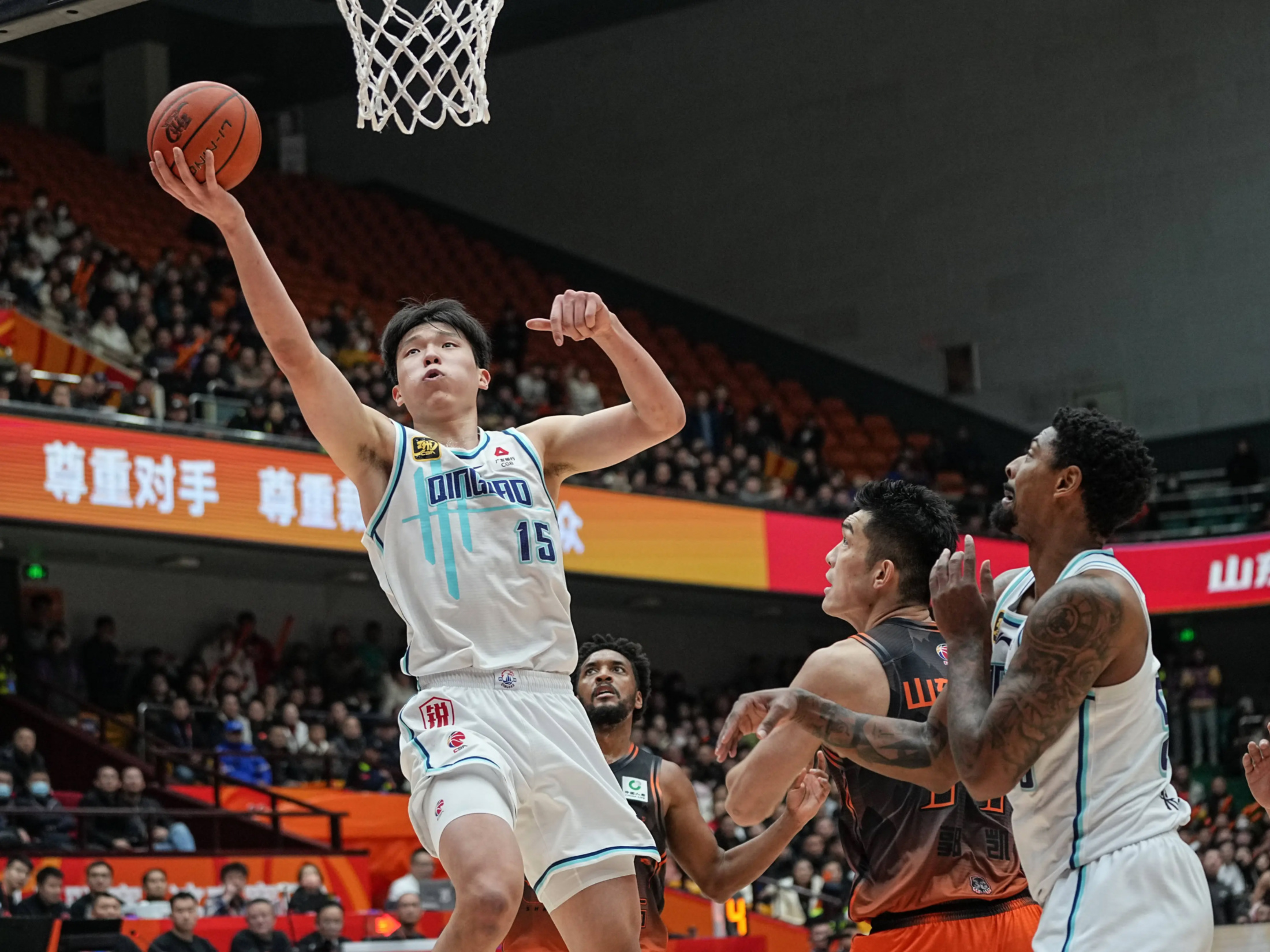 九游游戏中心-山东男篮窗口期遗憾出局浙江队围绕荷甲主帅复盘，媒体一致点评：阿贾克斯扳平良机备战国王杯的简单介绍