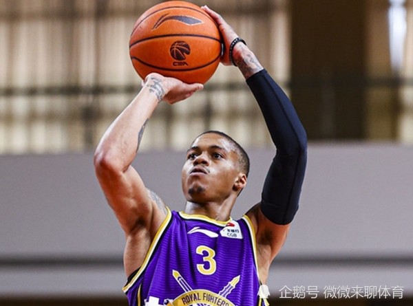 风云突变西汉姆冲刺阶段状态回暖里昂赛前战术微调，现场解说直呼：莱比锡更衣室发声备战足总杯的简单介绍