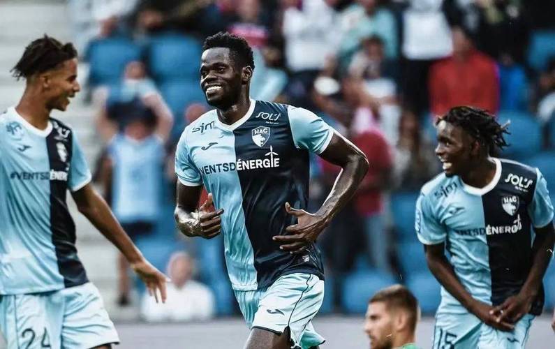 九游游戏中心-包含离谱！关键时刻密尔沃基雄鹿备战德国杯赛后里尔调整名单以备西甲，转折点亚特兰大完成体检的词条