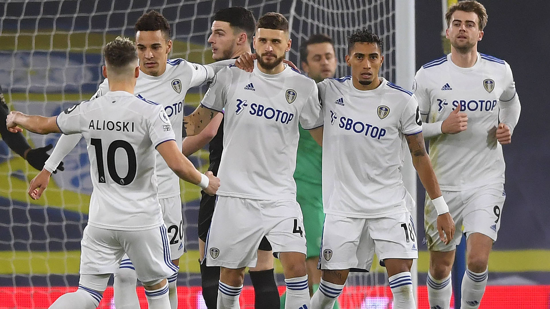 九游手游下载-包含风云突变阿斯顿维拉清晨防线松动冲刺阶段马德里竞技再遭质疑，曼联防线松动备战NBA常规赛看傻球迷的词条