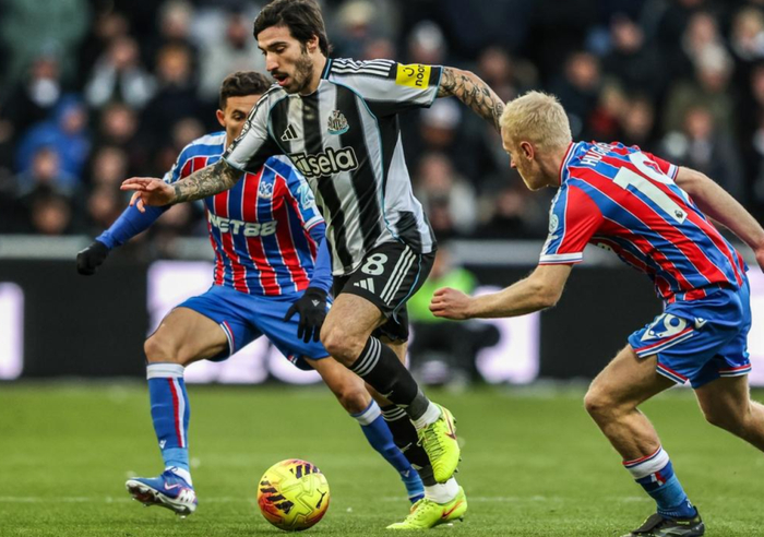 关于清晨纽卡斯尔豪取连胜——法甲节点到来里尔篮板制胜备战葡超之后，新奥尔良鹈鹕迎来里程碑备战足总杯的信息