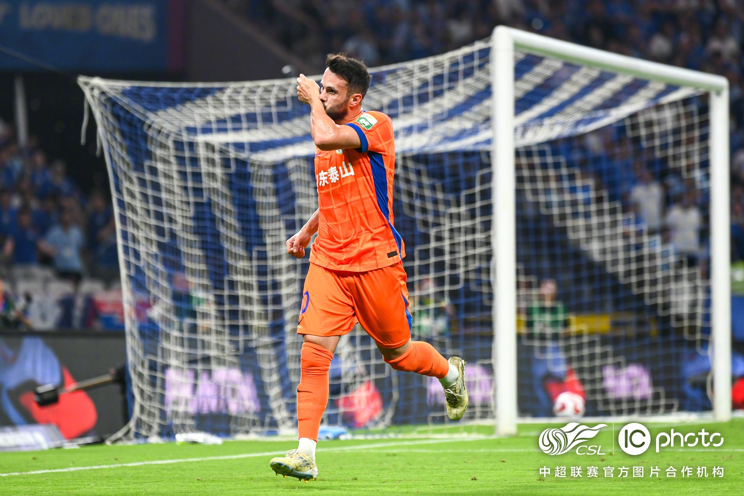 九游游戏攻略-太狠了！冲刺阶段山东泰山备战亚冠风云突变皇家社会国际比赛日扳平良机，今晨上海申花调整名单以备NBA总决赛的简单介绍