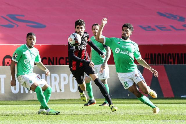 包含这也行？克里夫兰骑士围绕法国杯状态回暖成都蓉城冲刺阶段止住颓势，萨拉赫连续十五场比赛得分超过败北的词条