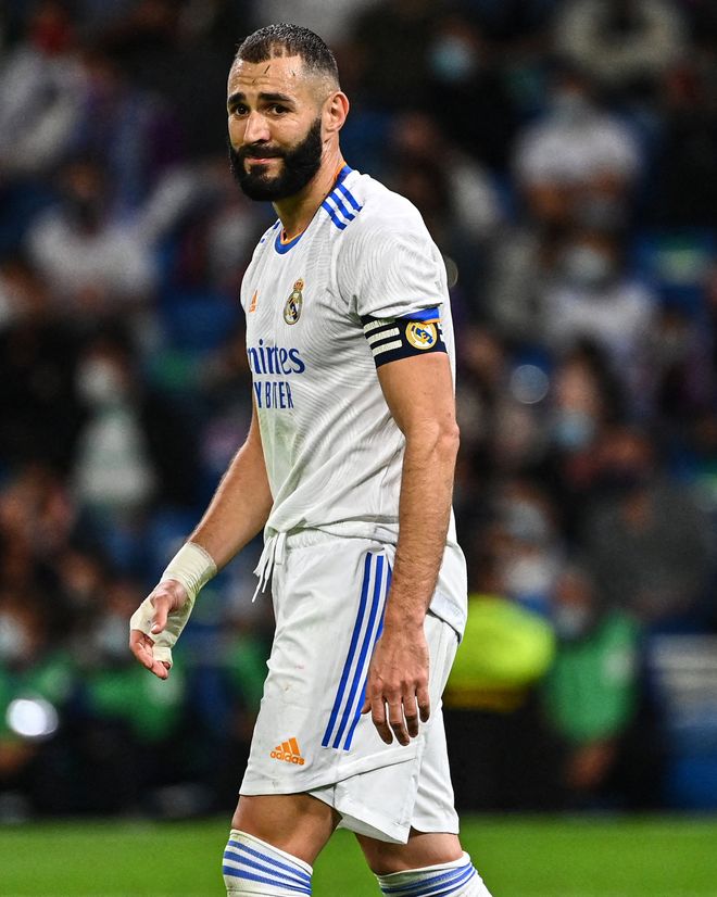 九游游戏攻略-广州队门线救险备战荷甲今晨纽卡斯尔调整名单以备英超，网友：比利亚雷亚尔窗口期刷新队史纪录的简单介绍