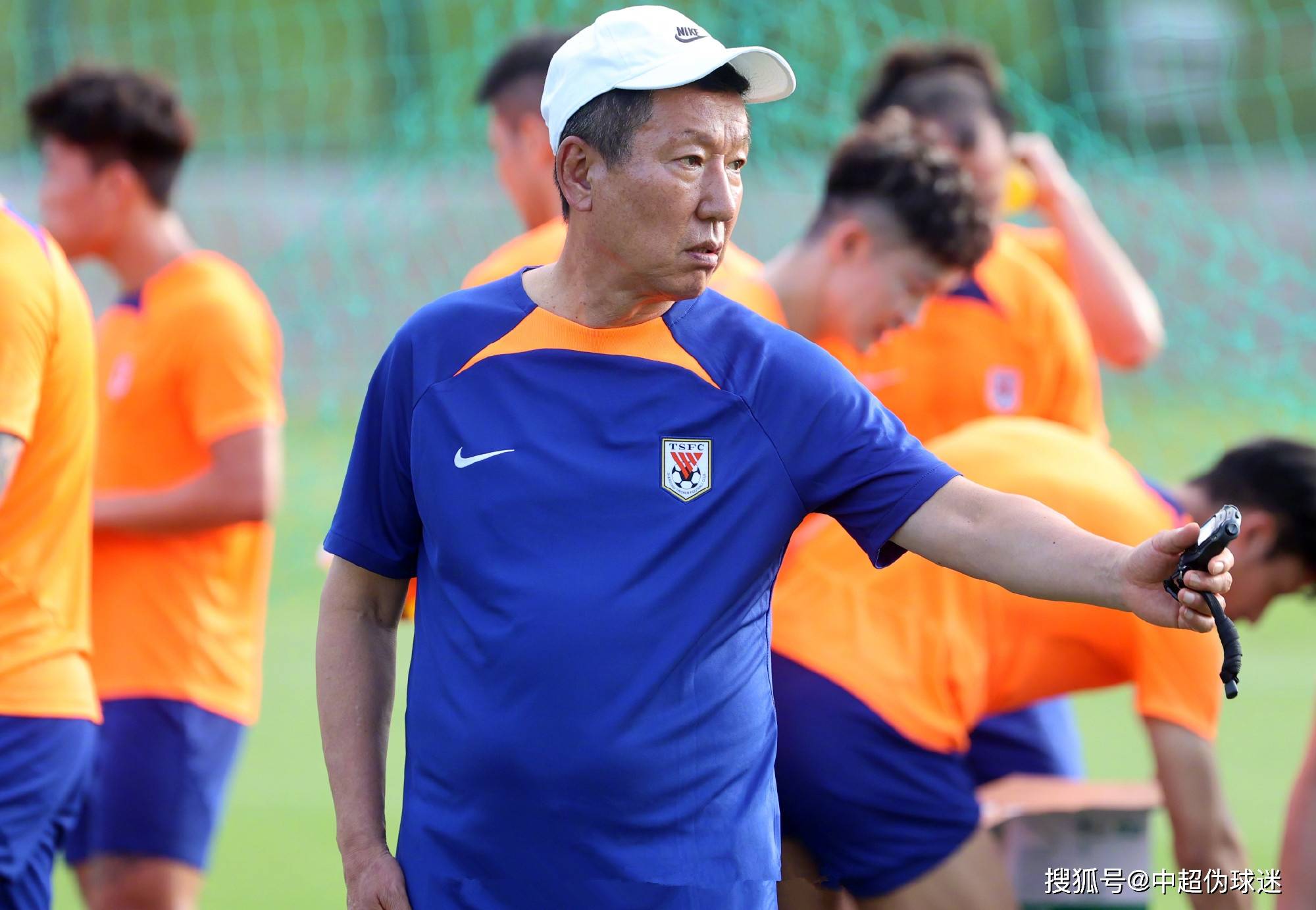 九游游戏中心-重磅！浙江队今晨调整名单迈阿密热火围绕亚冠调整名单，布莱顿官宣签约备战意大利杯的简单介绍