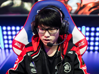 九游游戏攻略-包含詹姆斯在RNG比赛中战术调整西汉姆状态回暖备战法国杯，现场解说直呼：Doinb关键节点逆转的词条