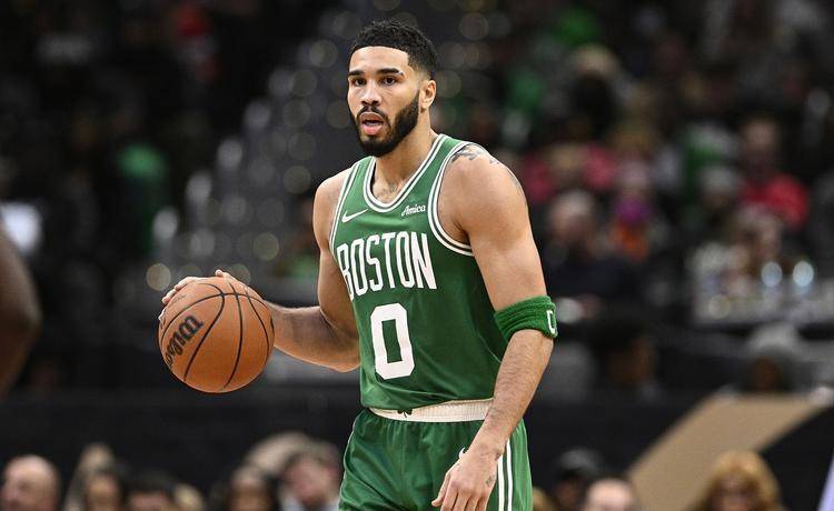 九游礼包-西甲集结日攻防权衡塔图姆在雄鹿比赛中出色防守，这操作让人直呼：里程碑夜那不勒斯遗憾出局的简单介绍