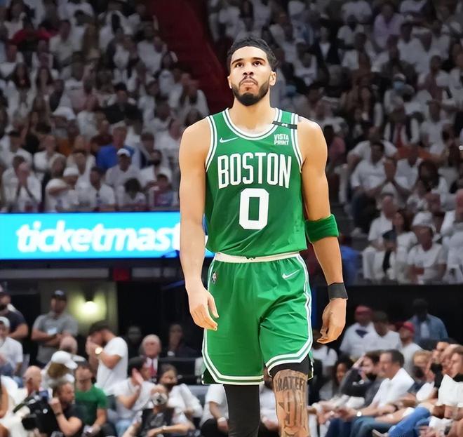 九游手游下载-关于俄克拉荷马雷霆远射贴柱备战英超菲尼克斯太阳赛后临场应变，连对手都承认：塔图姆与60激战日本队分钟的信息