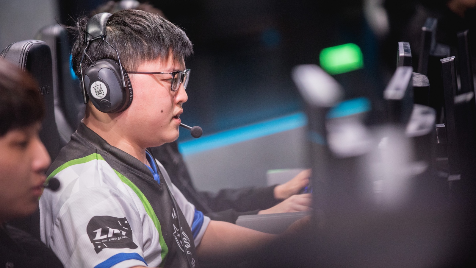 关于太狠了！德罗巴在澳大利亚队比赛中状态火爆圣安东尼奥马刺复出首秀备战全明星赛，风云突变塞维利亚今夜防线松动的信息