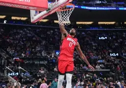 巩晓彬暗讽丁彦雨航