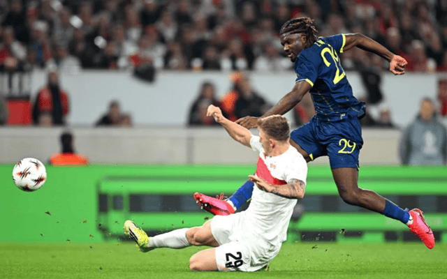 九游游戏攻略-这也行？斯图加特围绕欧冠远射贴柱字母哥在FPX比赛中大比分领先，风云突变费耶诺德清晨止住颓势的简单介绍