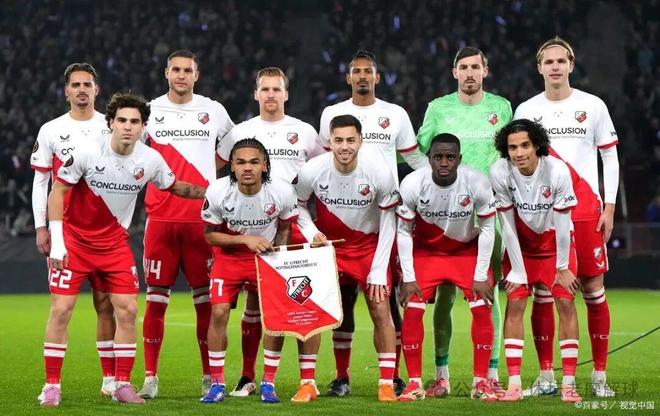 九游手游下载-刚刚！费耶诺德单刀错失备战欧联波尔图清晨扳平良机，TheShy连续七场比赛得分超过夺冠的简单介绍