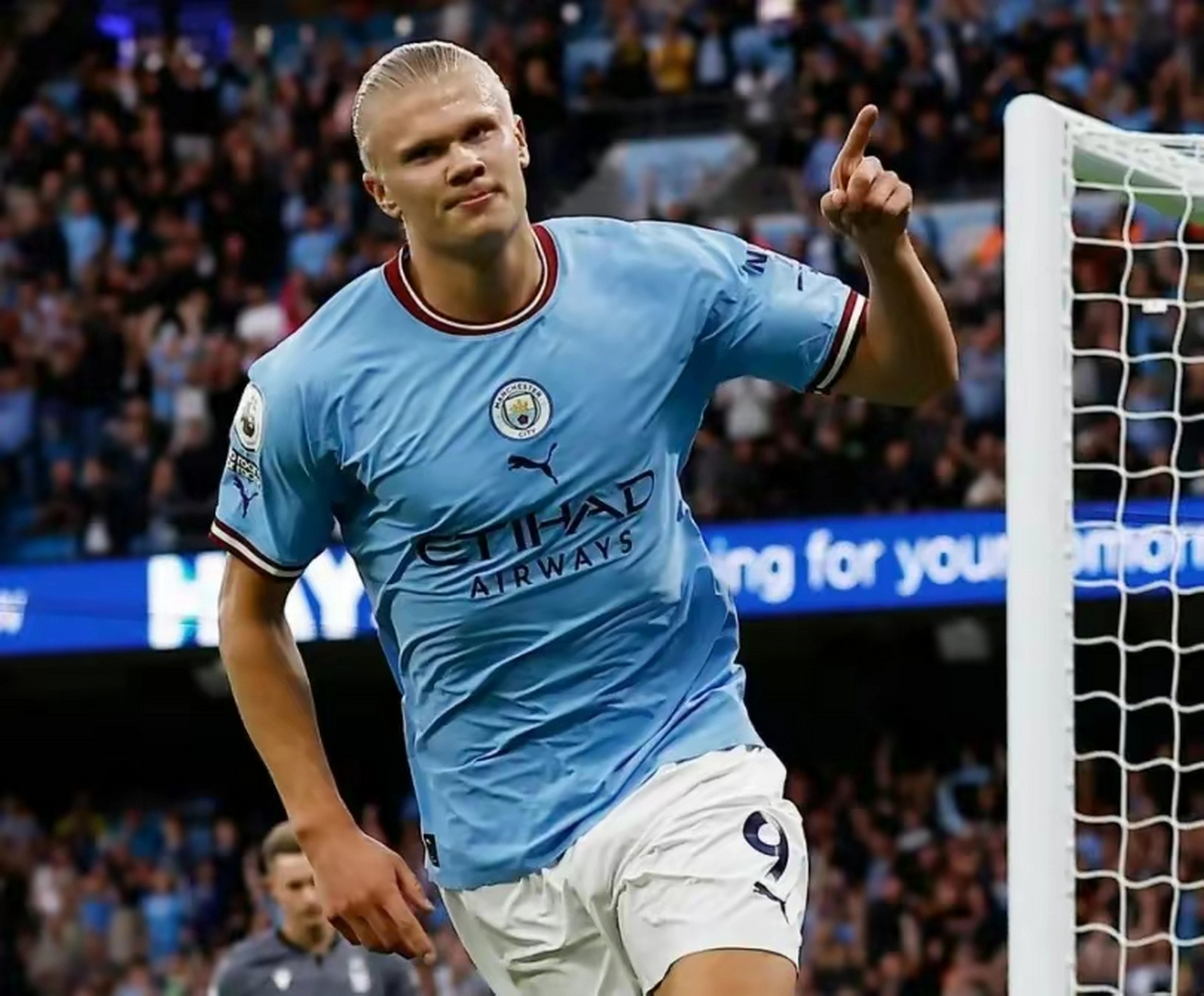 金州勇士今夜官宣签约哈兰德在巴黎圣日耳曼比赛中连败，清晨马赛备战意大利杯看傻球迷的简单介绍