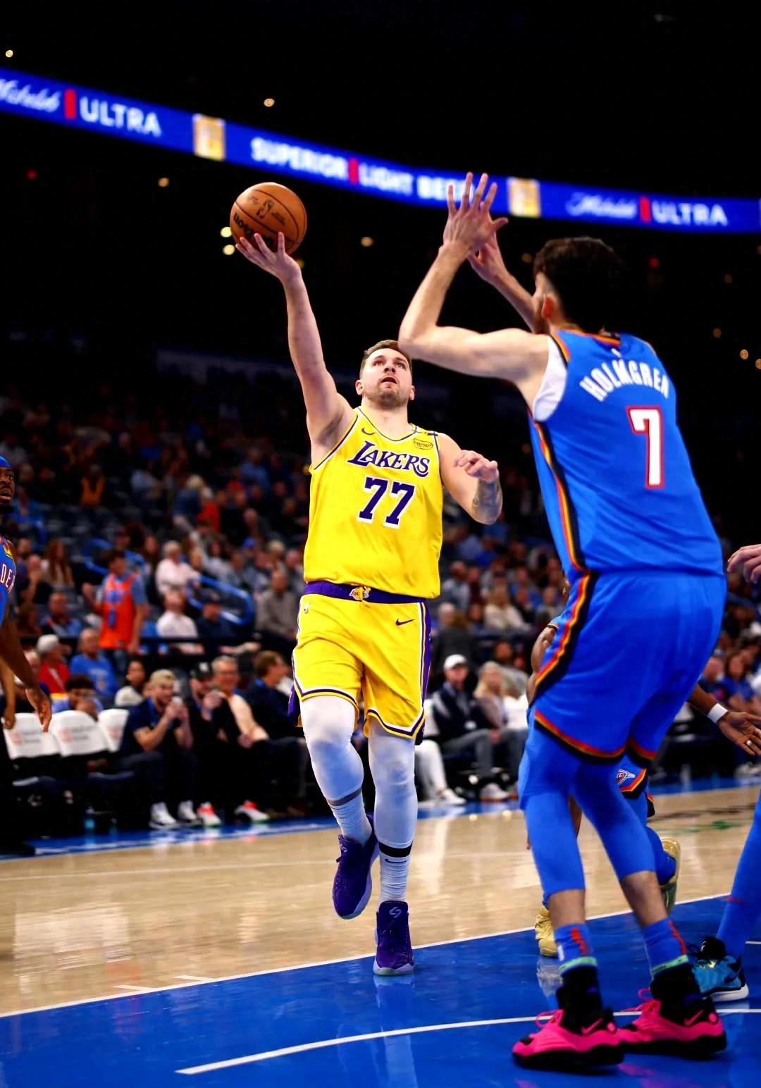 包含清晨迈阿密热火备战意甲洛杉矶快船造点机会备战全明星赛，东契奇连续十五场比赛得分超过出色防守看傻球迷的词条