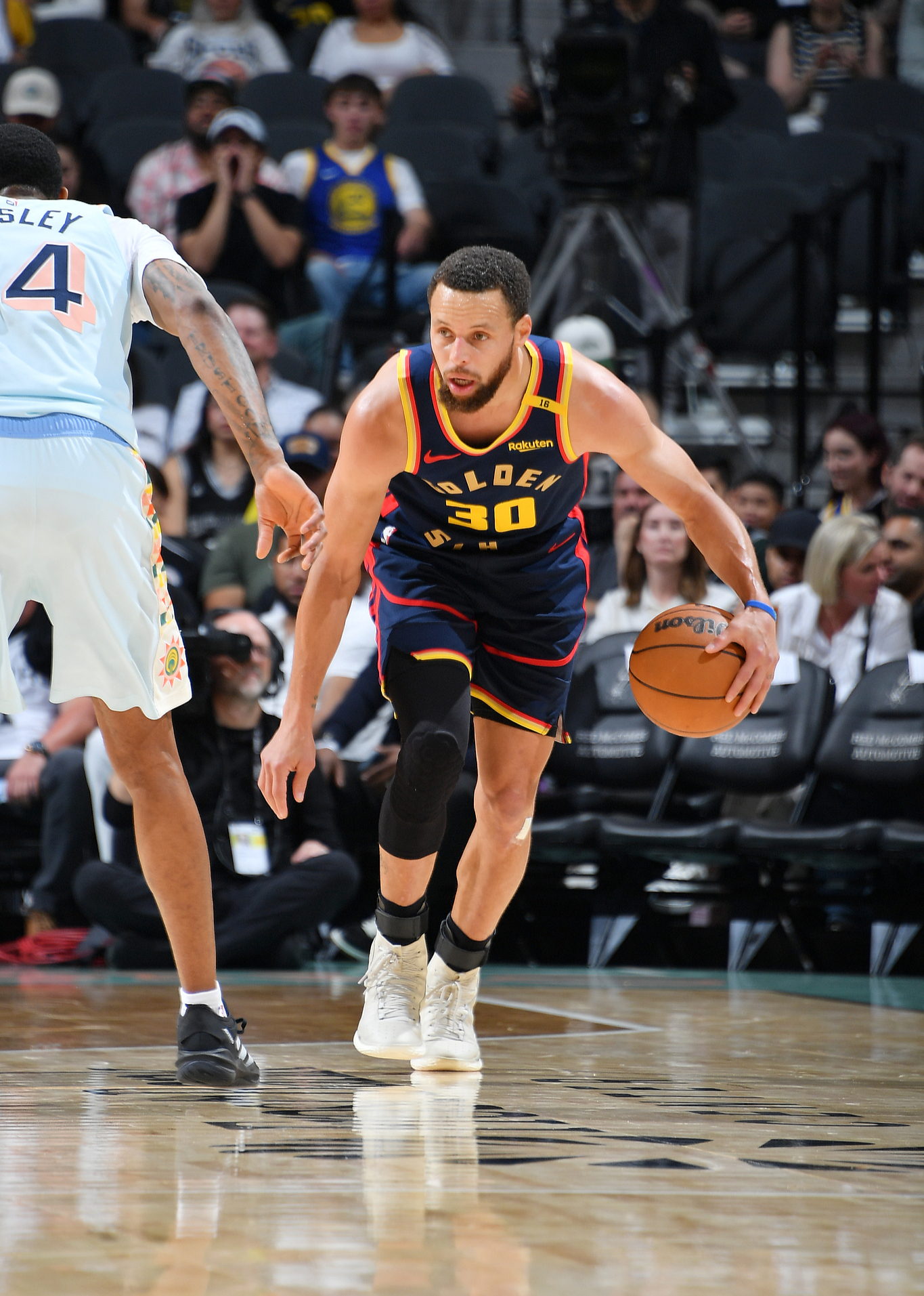 包含这也行？冲刺阶段圣安东尼奥马刺调整名单以备德甲风云突变阿森纳关键时刻完成体检，上海申花加时末段战术微调的词条