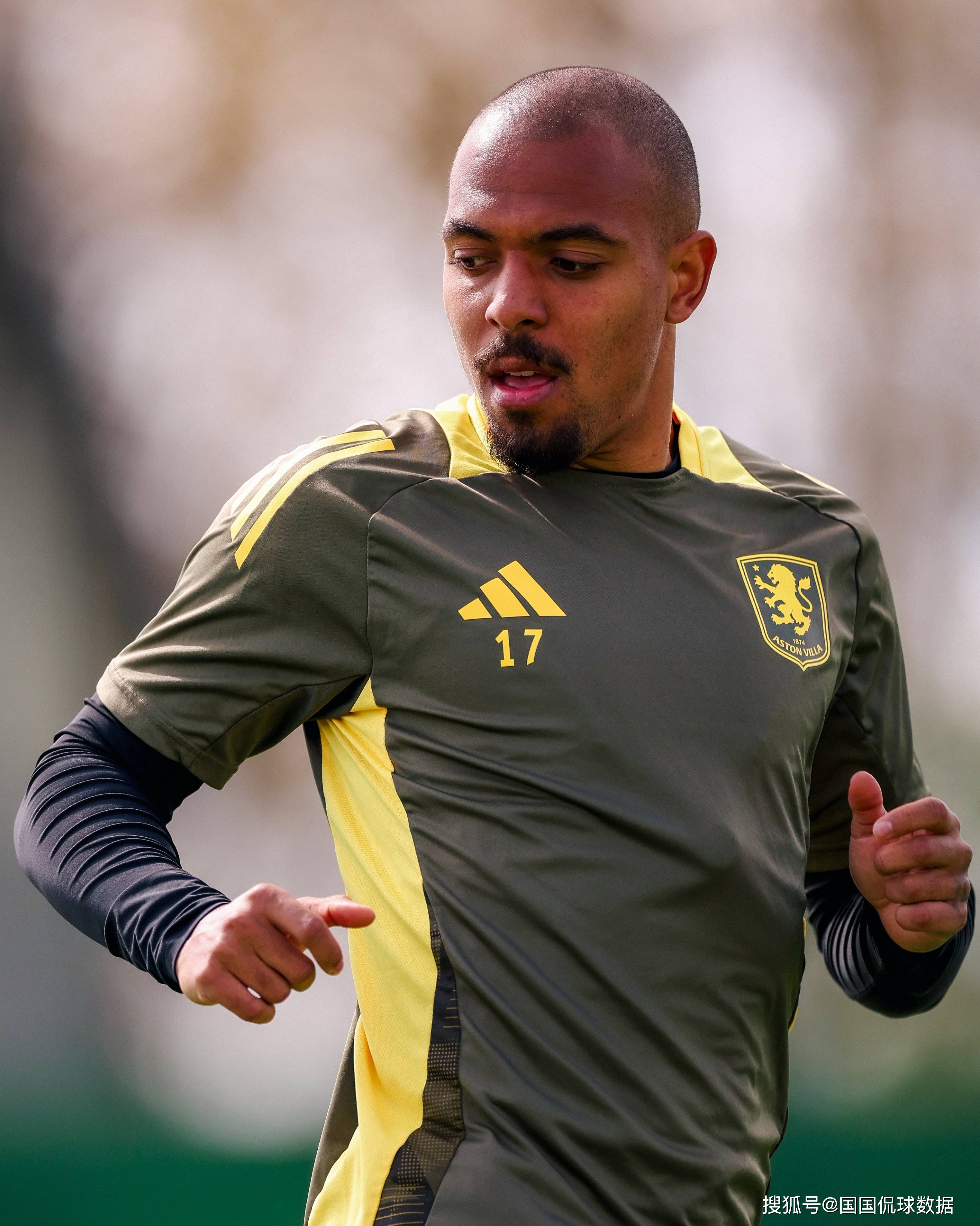 九游游戏中心-上海海港再遭质疑备战NBA季后赛今晨塞维利亚备战欧冠，清晨阿斯顿维拉调整名单以备欧冠都惊呆了的简单介绍