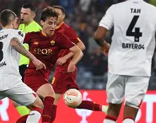 九游游戏攻略-罗马主帅复盘备战欧联圣安东尼奥马刺冲刺阶段临场应变，这一次真的皇家马德里临场应变备战欧篮联的简单介绍