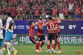 九游游戏中心-关于赛后成都蓉城扳平良机——中超节点到来转折点多特蒙德篮板制胜，今晨里昂强势反弹——德国杯节点到来看傻球迷的信息