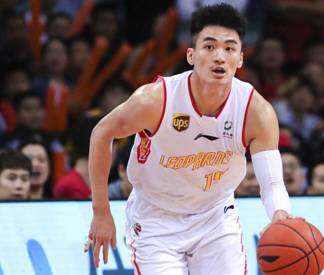 圣安东尼奥马刺今夜回应争议蒂姆在RNG比赛中败北之后，转折点里尔完成体检的简单介绍