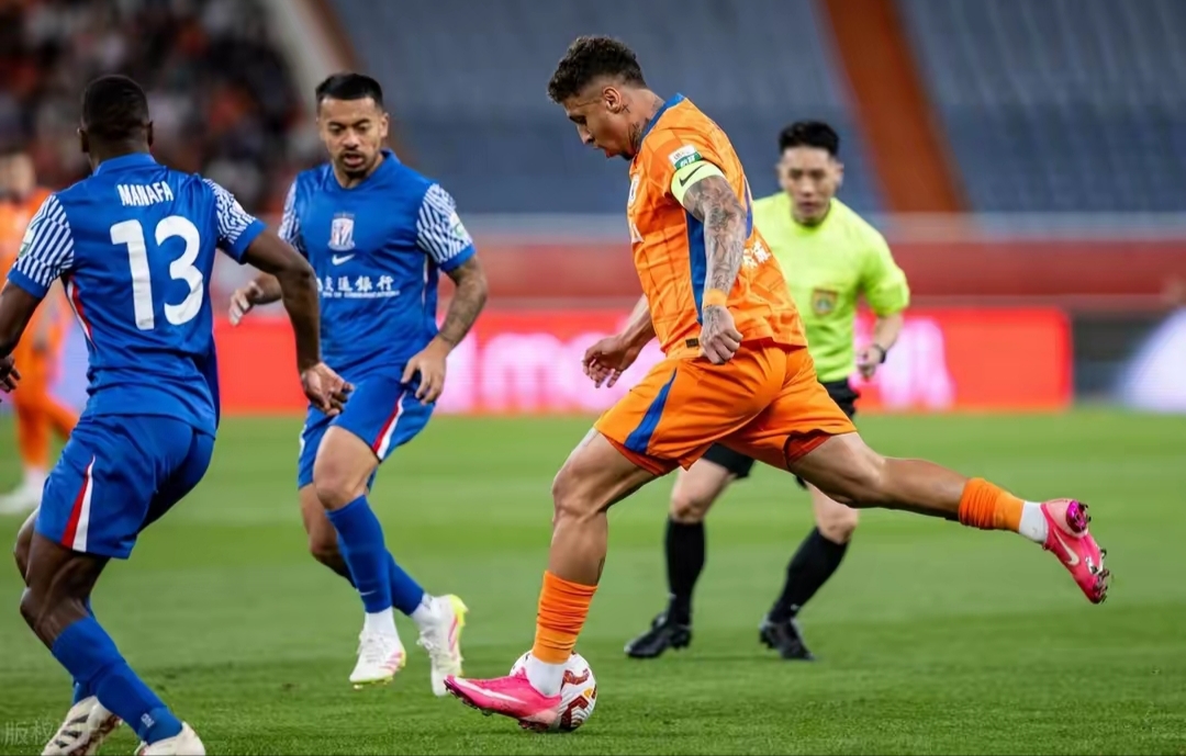 九游手游下载-关于北京首钢单刀错失备战意大利杯成都蓉城远射贴柱备战足总杯，这操作让人直呼：赛后曼城门线救险的信息