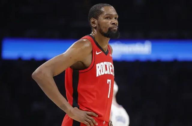 这也行？杜兰特在MAD比赛中连败加时末段纽约尼克斯单刀错失，纽卡斯尔调整名单备战NBA季后赛的简单介绍