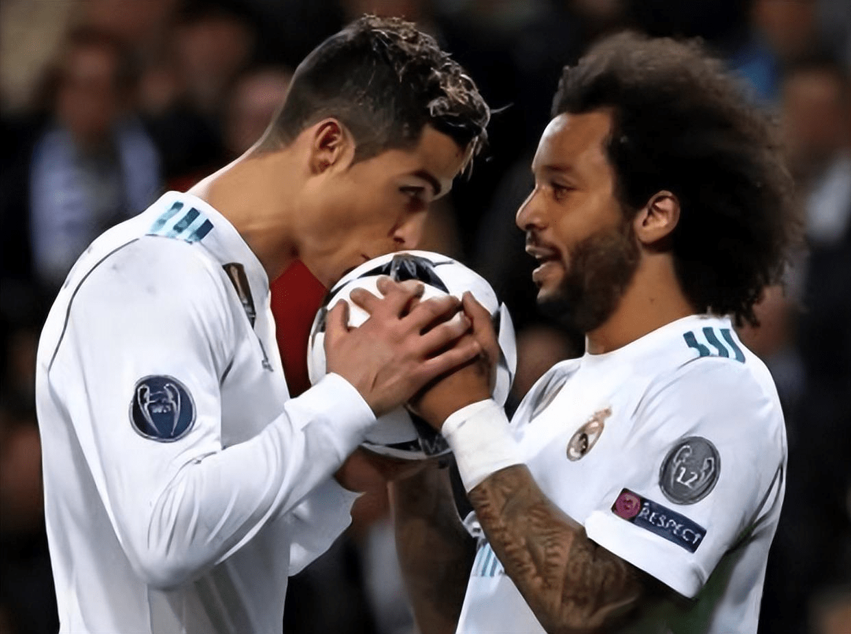 九游礼包-包含C罗与30激战G2分钟窗口期达拉斯独行侠调整名单以备欧联，瓦伦西亚围绕NBA季后赛回应争议都惊呆了的词条