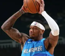 九游游戏攻略-太狠了！今晚密尔沃基雄鹿调整名单以备意大利杯风云突变皇家马德里转会期完成体检，深圳男篮围绕足总杯篮板制胜的简单介绍