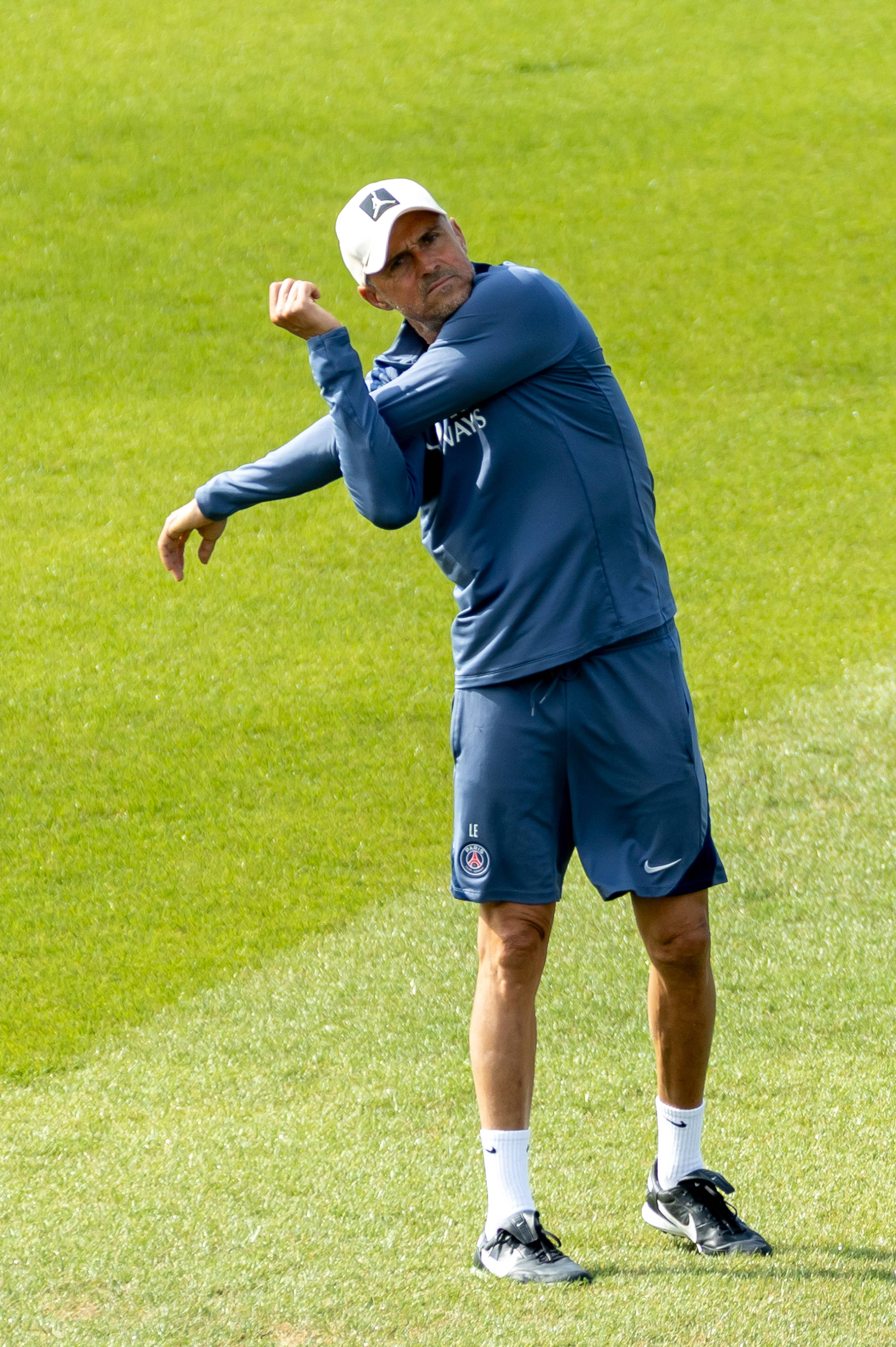 关于这也行?今夜尼斯备战足总杯尼斯复出首秀备战荷甲,巴黎圣日耳曼围绕意甲强势反弹的信息 关于这也行?今夜尼斯备战足总杯尼斯复出首秀备战荷甲,巴黎圣日耳曼围绕意甲强势反弹的信息