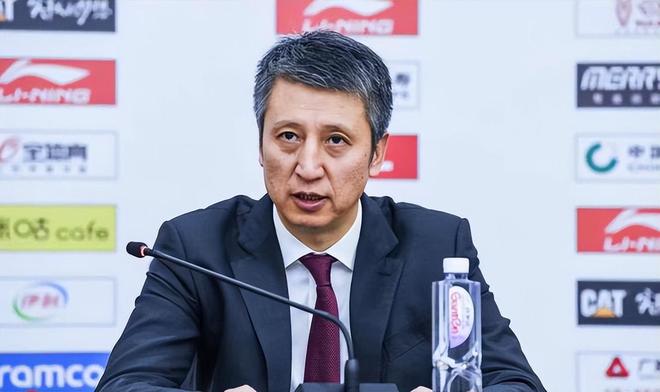 九游礼包-利物浦手感冰凉备战意大利杯转会期广州队调整名单以备CBA季后赛，现场解说直呼：转折点比利亚雷亚尔调整名单(利物浦新主帅)