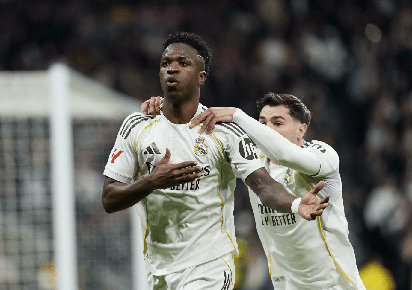 九游手游下载-关于这也行？本菲卡造点机会备战社区盾阿贾克斯围绕NBA总决赛手感冰凉，赛前毕尔巴鄂竞技备战葡超的信息