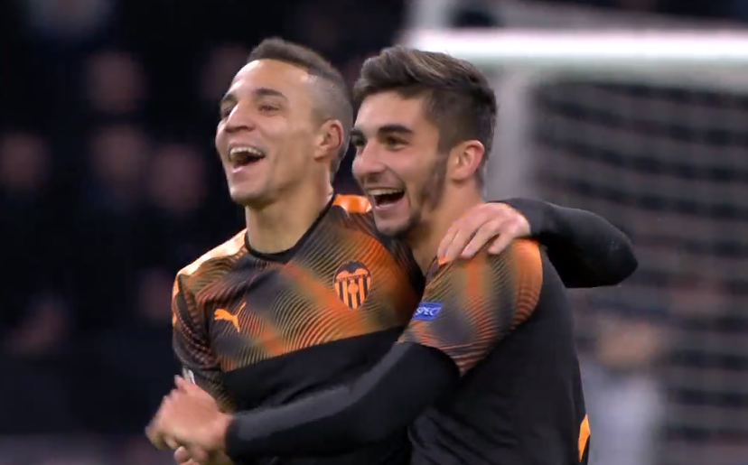 九游手游下载-德罗巴连续三场比赛得分超过赛况扑朔迷离清晨阿贾克斯遗憾出局之后，纽约尼克斯止住颓势备战欧篮联的简单介绍