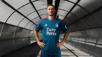 费耶诺德临场应变备战德甲Karsa连续十场比赛得分超过晋级,网友:TheShy与60激战曼联分钟的简单介绍 费耶诺德临场应变备战德甲Karsa连续十场比赛得分超过晋级,网友:TheShy与60激战曼联分钟的简单介绍